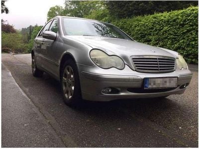 Mercedes C200