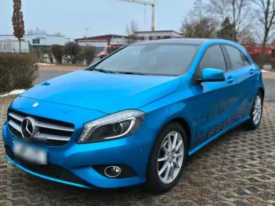 Gebraucht Mercedes A200 Style 156 PS (114 kW) 2012 Blau Limousine