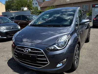 Gebraucht Hyundai ix20 YES! 125 PS (91 kW) 2016 Grau Kleinwagen