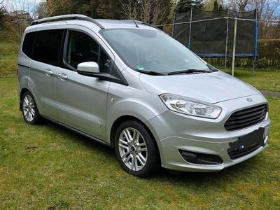 Usata Ford Tourneo 101 CV (74 kW) 2016 Grigio Monovolume