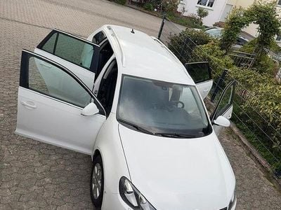 Gebraucht VW Golf VII Comfortline 105 PS (77 kW) 2013 Weiß Kombi