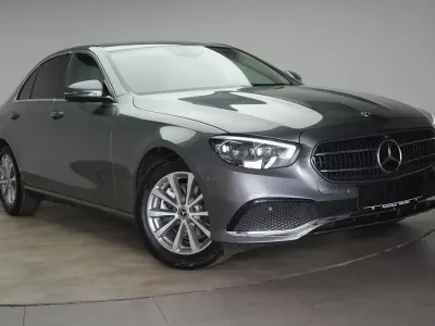 Gebraucht Mercedes E300 Avantgarde 265 PS (194 kW) 2021 Grau Limousine