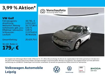 Gebraucht VW Golf VIII Style 131 PS (96 kW) 2023 Grau Limousine