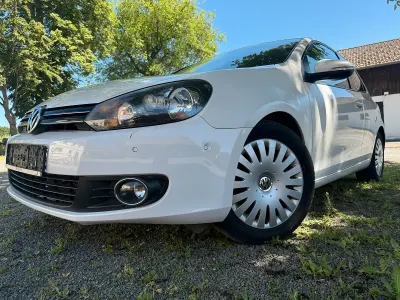 Gebraucht VW Golf VI 80 PS (58 kW) 2010 Weiß Coupé