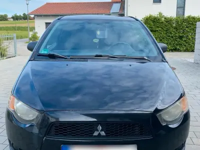 Gebraucht Mitsubishi Colt 75 PS (55 kW) 2009 Schwarz Kleinwagen