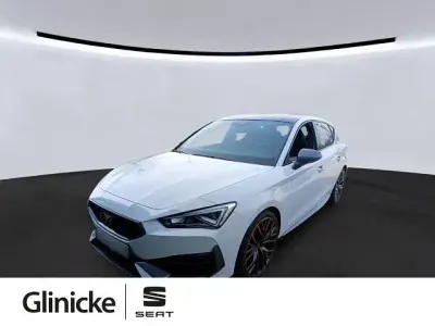 Gebraucht Seat Leon 245 PS (180 kW) 2024 Nevada weiß metallic Limousine