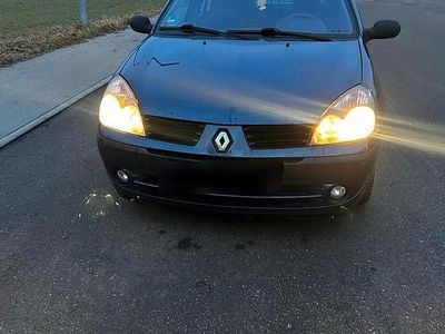 Gebraucht Renault Clio II Initiale 98 PS (72 kW) 2002 Blau Kleinwagen