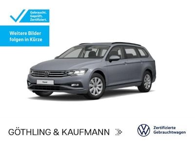 Gebraucht VW Passat Basis 122 PS (89 kW) 2023 Grau Kombi