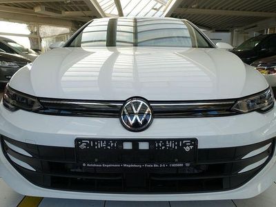 Weiß Gebraucht 2025 VW Golf Life Limousine | 25.990 € (Guter Preis)