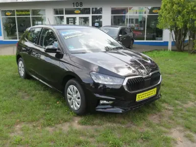 Neu Skoda Fabia Selection 116 PS (85 kW) 2025 Schwarzmagic perleffekt Kleinwagen