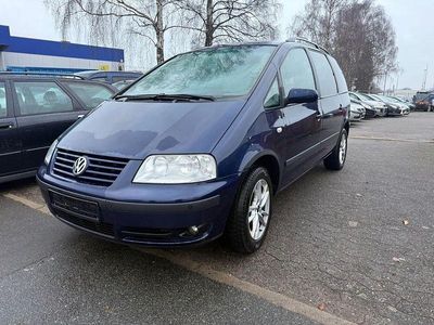 Blau Gebraucht 2002 VW Sharan Van / Kleinbus | 3.980 € (Etwas zu teuer)