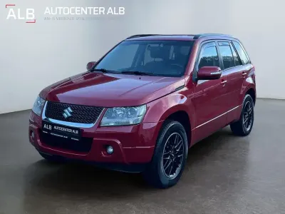 Gebraucht Suzuki Grand Vitara 169 PS (124 kW) 2009 Rot SUV