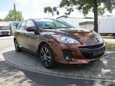 Gebraucht Mazda 3 Edition 105 PS (77 kW) 2013 Braun Limousine