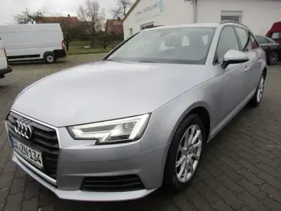 Używany Audi A4 Ambition 190 KM (139 kW) 2018 Srebrny Kombi