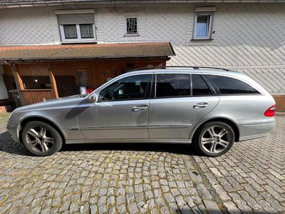Gebraucht Mercedes E320 Avantgarde 224 PS (164 kW) 2007 Silber Kombi