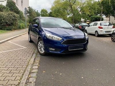 Gebraucht Ford Focus Trend 125 PS (91 kW) 2017 Blau Kombi