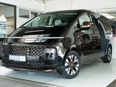 Gebraucht Hyundai Staria Signature 177 PS (130 kW) 2023 Abyss black Van / Kleinbus