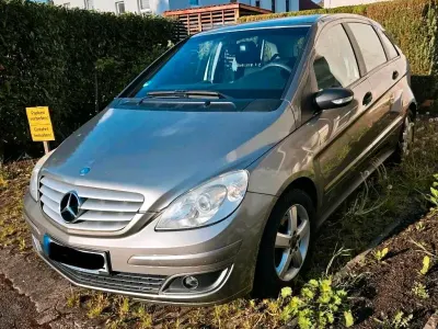 Gebraucht Mercedes B200 136 PS (100 kW) 2007 Grau Van / Kleinbus