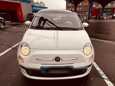Gebraucht Fiat 500 Lounge 86 PS (63 kW) 2013 Weiß Kleinwagen