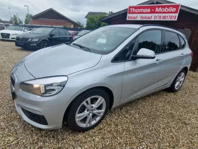 Gebraucht BMW 218 Active Tourer Advantage 136 PS (100 kW) 2017 Silber Van / Kleinbus