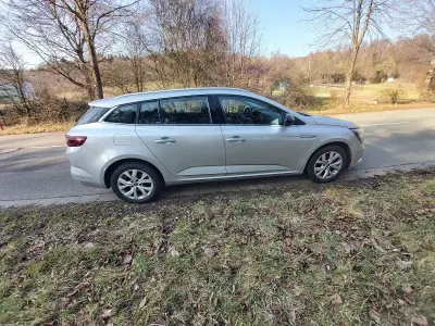 Gebraucht Renault Mégane GrandTour 140 PS (102 kW) 2020 Silber Kombi