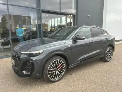 Gebraucht Audi Q5 Sportback Sport 204 PS (150 kW) 2026 Grau SUV