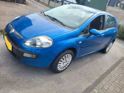 Gebraucht Fiat Punto Pop 69 PS (50 kW) 2011 Blau Kleinwagen