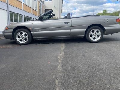Chrysler Stratus