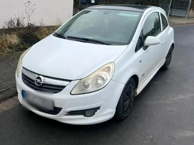 Używany Opel Corsa 90 KM (66 kW) 2008 Biały Hatchback