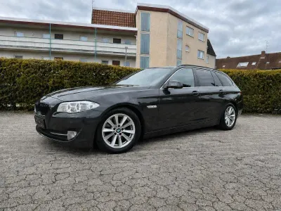 Gebraucht BMW 520 184 PS (135 kW) 2012 Grau Kombi