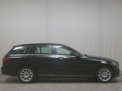 Second-hand Mercedes C200 160 CP (117 kW) 2020 Negru Break