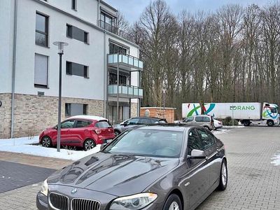 Braun Gebraucht 2012 BMW 530 Comfort Edition Limousine | 12.800 € (Fairer Preis)