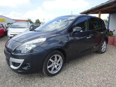 Gebraucht Renault Scenic E-Tech Bose Edition 131 PS (96 kW) 2011 Schwarz Van / Kleinbus