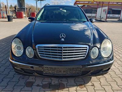 Mercedes E320