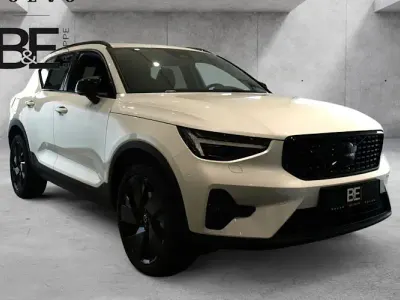 Neu Volvo XC40 Plus 163 PS (119 kW) 2026 Weiß SUV