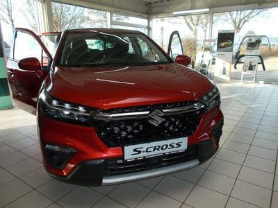 Gebraucht Suzuki SX4 Comfort 129 PS (94 kW) 2022 Rot SUV