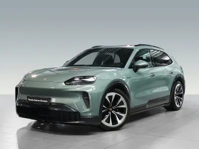 Neu Porsche Cayenne Electric 325 kW (442 PS) 2026 Grün SUV
