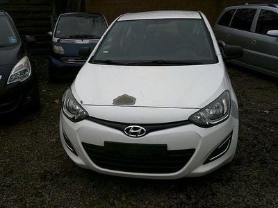 Weiß Gebraucht 2014 Hyundai i20 Edition | 2.000 €