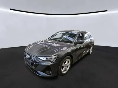 Usata Audi e-tron S-Line 300 kW (408 CV) 2022 Grigio SUV