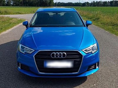 Usata Audi A3 Sport 150 CV (110 kW) 2019 Blu Berlina