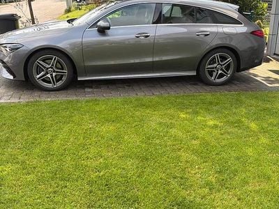 Gebraucht Mercedes CLA200 Shooting Brake AMG line 163 PS (119 kW) 2024 Grau Kombi
