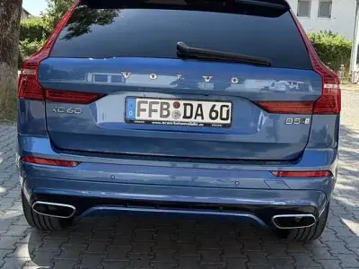 Gebraucht Volvo XC60 R-Design 235 PS (172 kW) 2020 Blau SUV