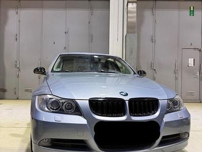 Gebraucht BMW 325 250 PS (183 kW) 2005 Silber Limousine