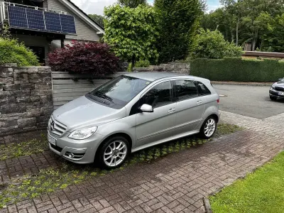 Gebraucht Mercedes B200 136 PS (100 kW) 2008 Grau Van / Kleinbus