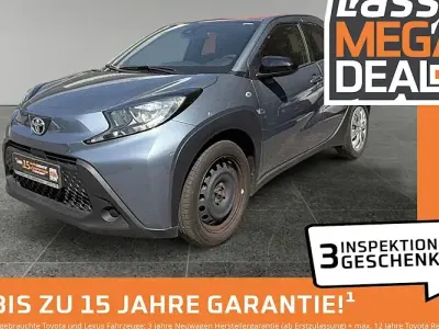 Gebraucht Toyota Aygo X X-play 72 PS (52 kW) 2024 Celestite grey metallic SUV