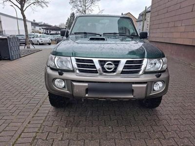 Usata Nissan Patrol 160 CV (117 kW) 2003 Verde SUV