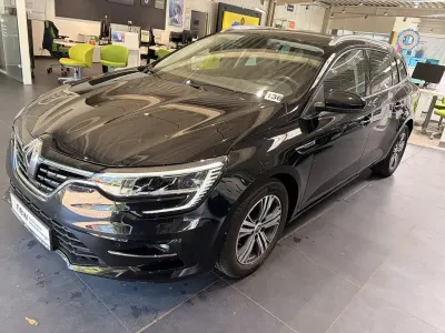Gebraucht Renault Mégane IV Intens 140 PS (102 kW) 2022 Schwarz Limousine
