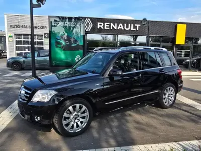 Gebraucht Mercedes GLK220 170 PS (125 kW) 2011 Obsidianschwarz  metalliclack SUV