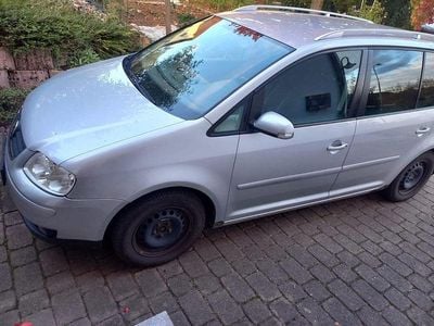 Grau Gebraucht 2007 VW Touran Van / Kleinbus | 2.999 € (Guter Preis)