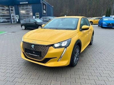 Gelb Gebraucht 2021 Peugeot e-208 Active Kleinwagen | 12.990 € (Fairer Preis)